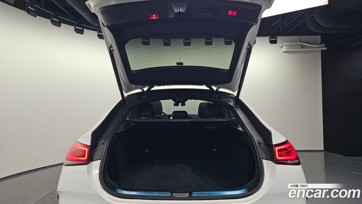 Mercedes-Benz GLE-Class 2021