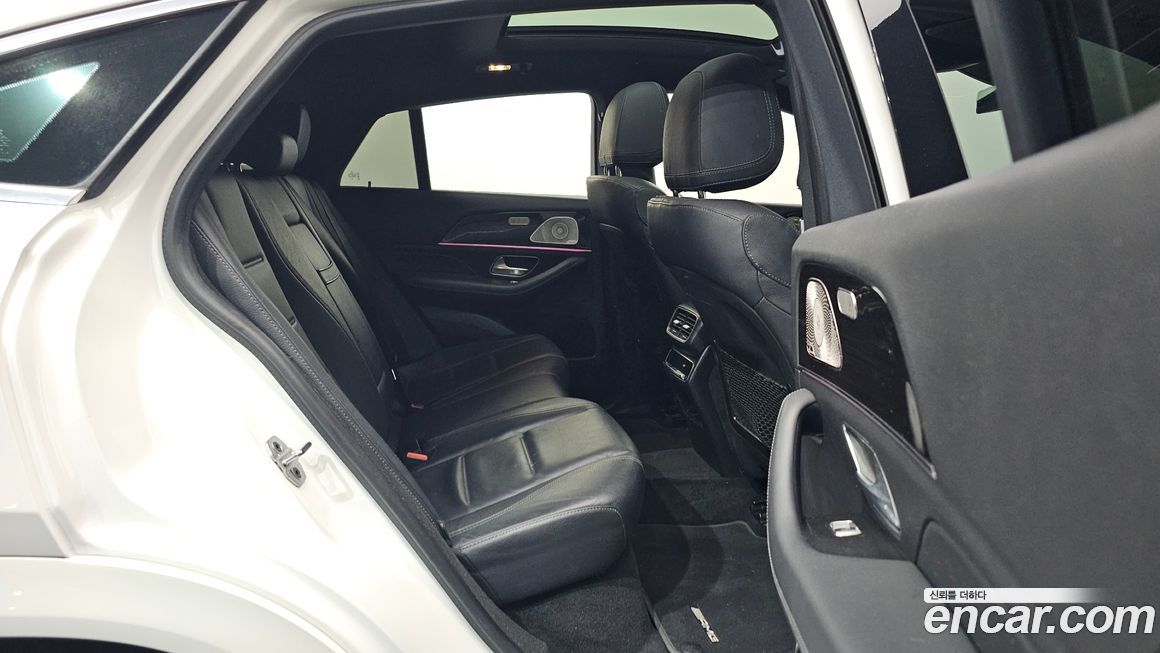 Mercedes-Benz GLE-Class 2021