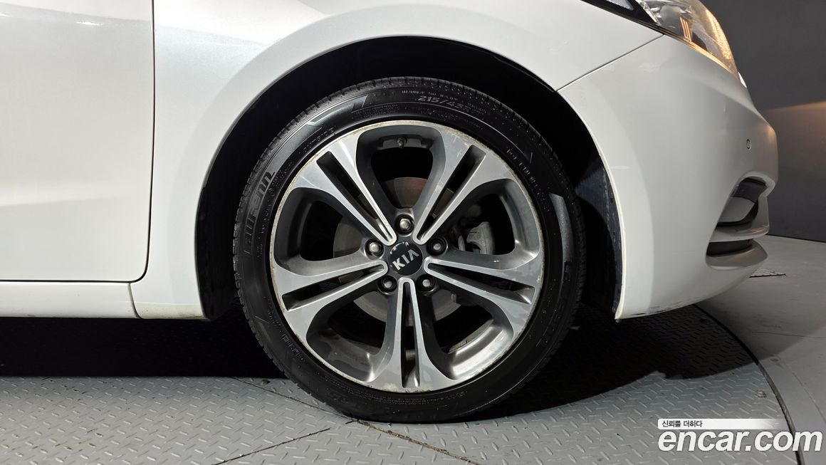 Kia K3 2013