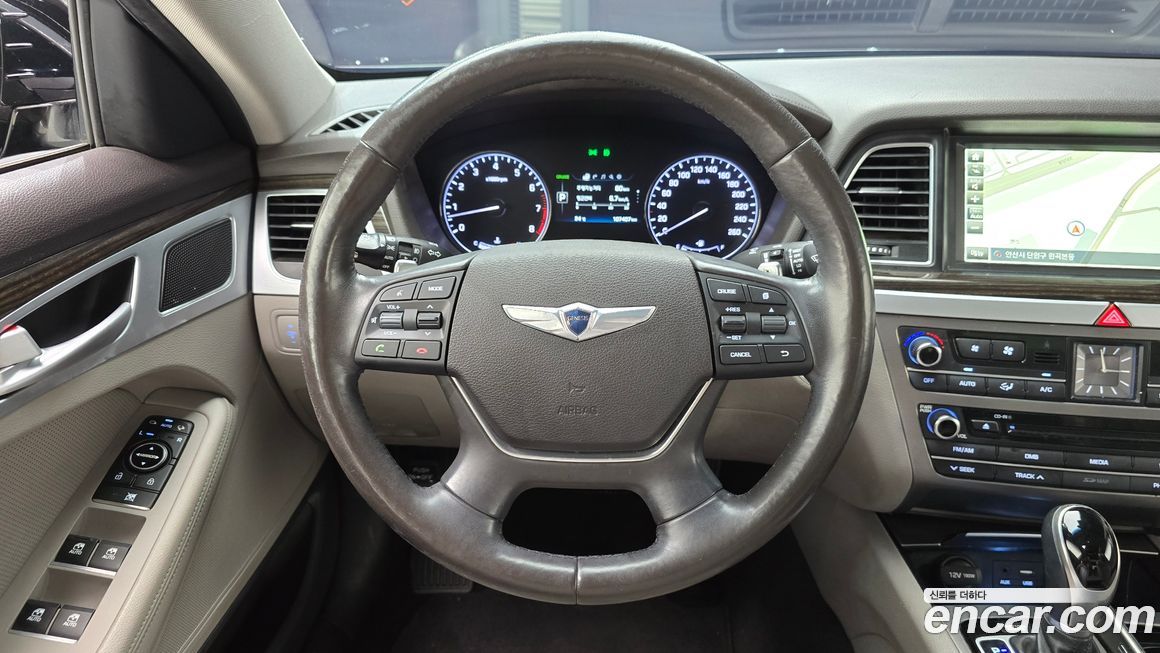 Hyundai Genesis 2015