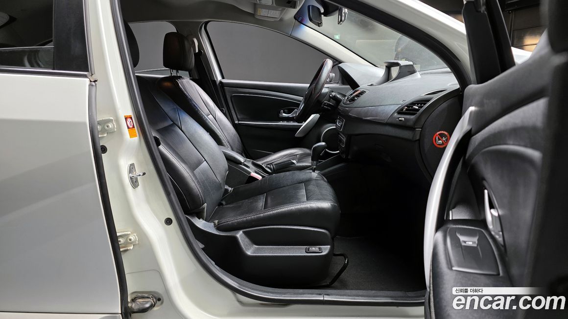 Renault-KoreaSamsung SM3 2011