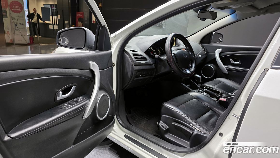 Renault-KoreaSamsung SM3 2011