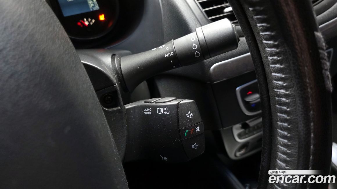 Renault-KoreaSamsung SM3 2011