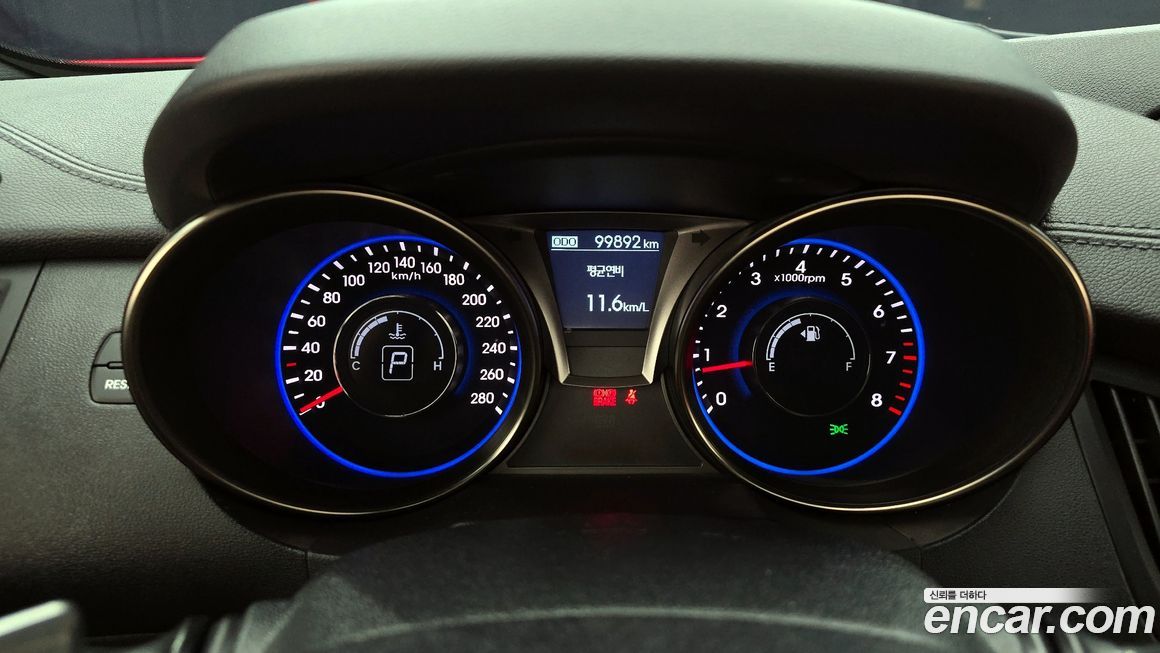 Hyundai Genesis 2016