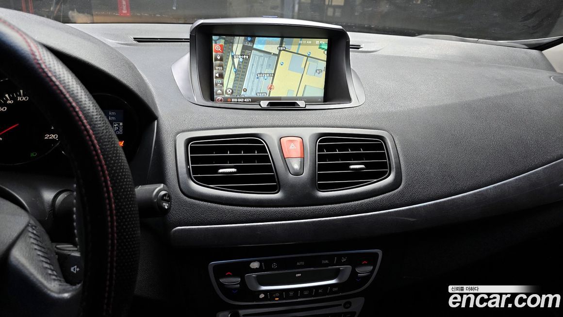 Renault-KoreaSamsung SM3 2011