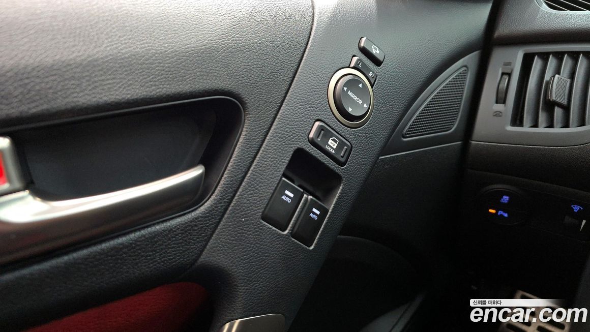 Hyundai Genesis 2016