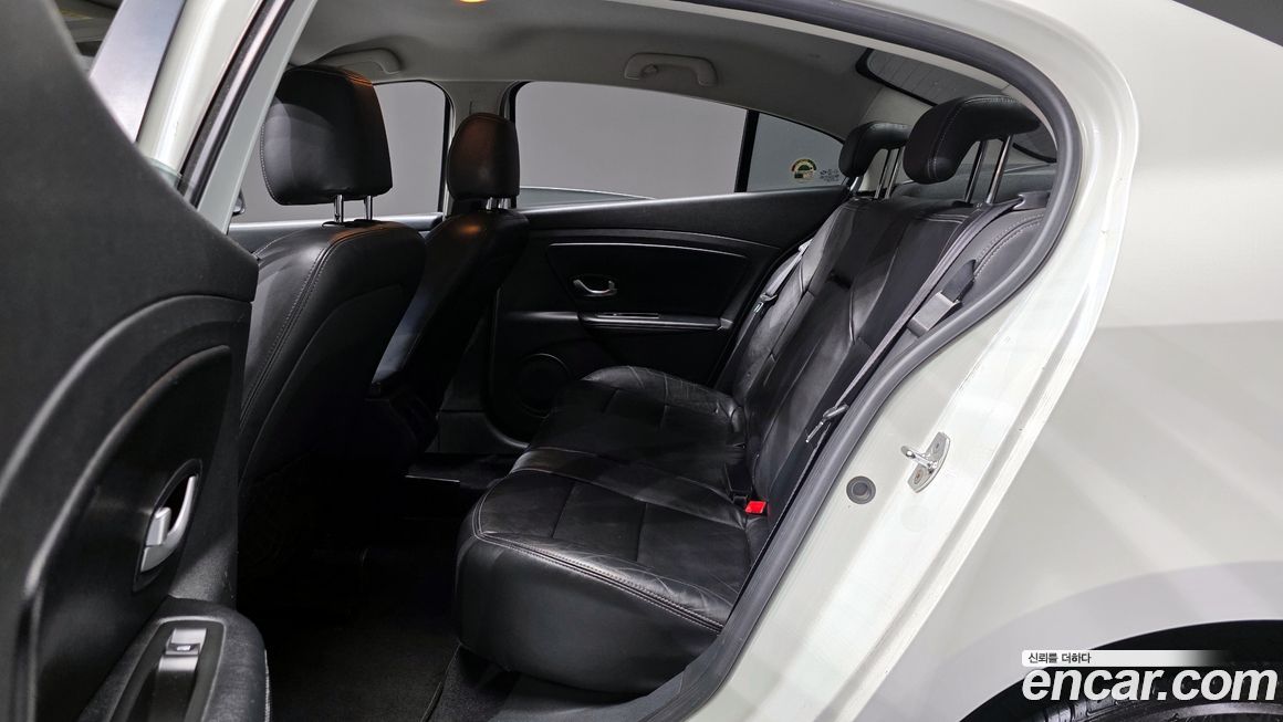 Renault-KoreaSamsung SM3 2011