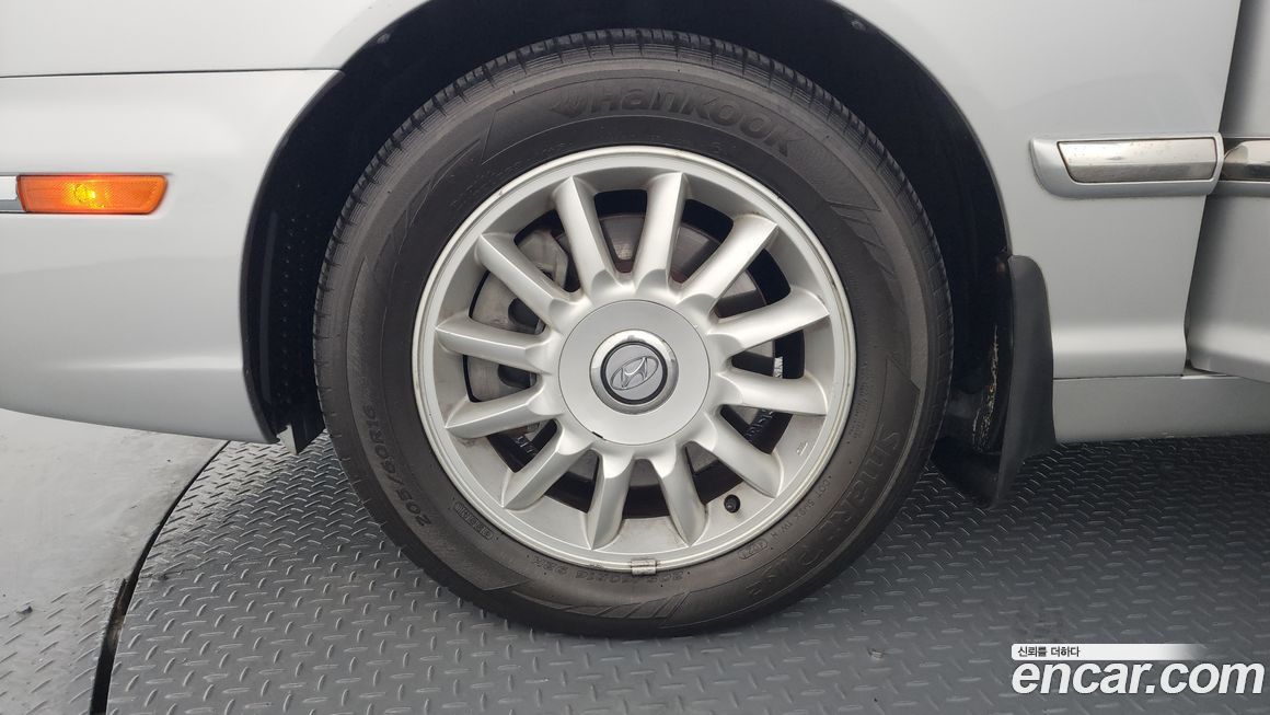 Hyundai Grandeur 2005