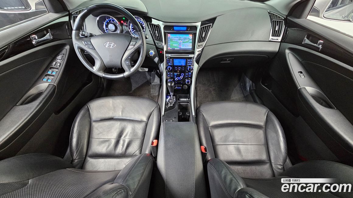 Hyundai Sonata 2011