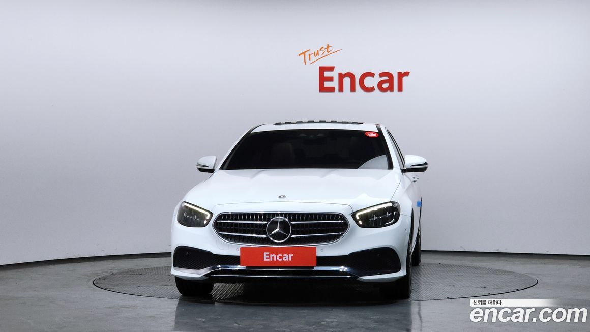 Mercedes-Benz E-Class 2021