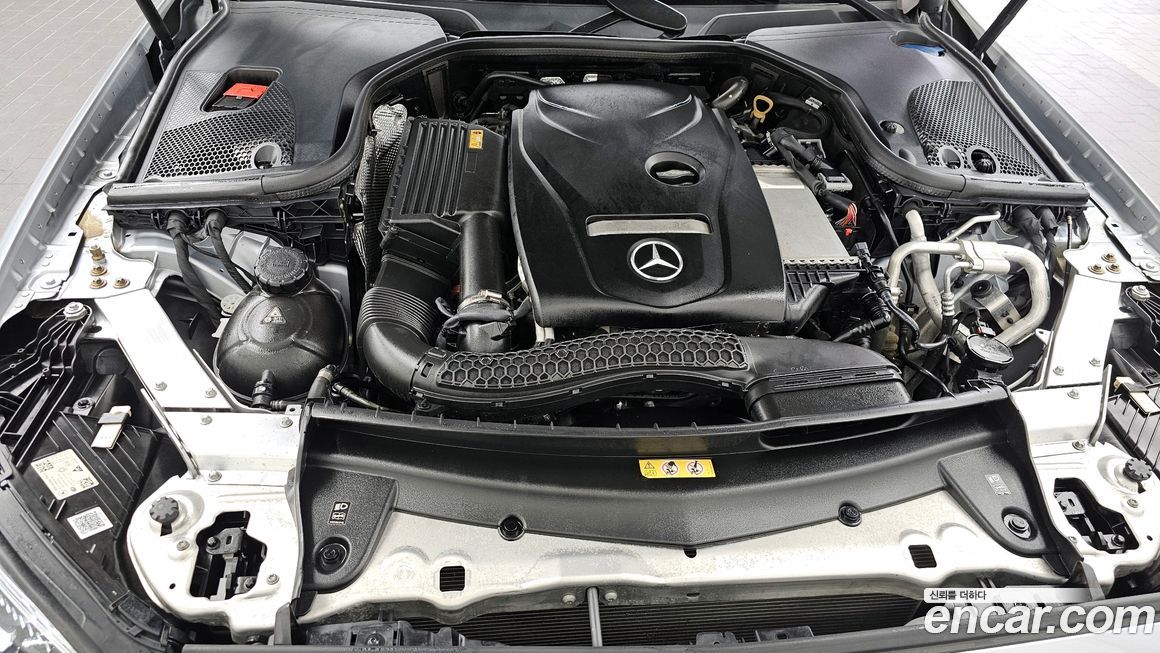 Mercedes-Benz E-Class 2021