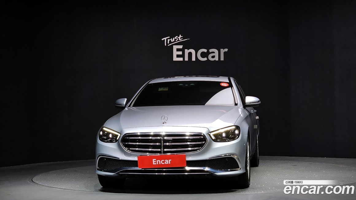 Mercedes-Benz E-Class 2021
