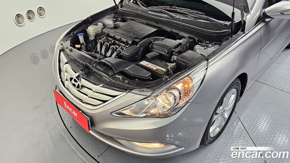 Hyundai Sonata 2011