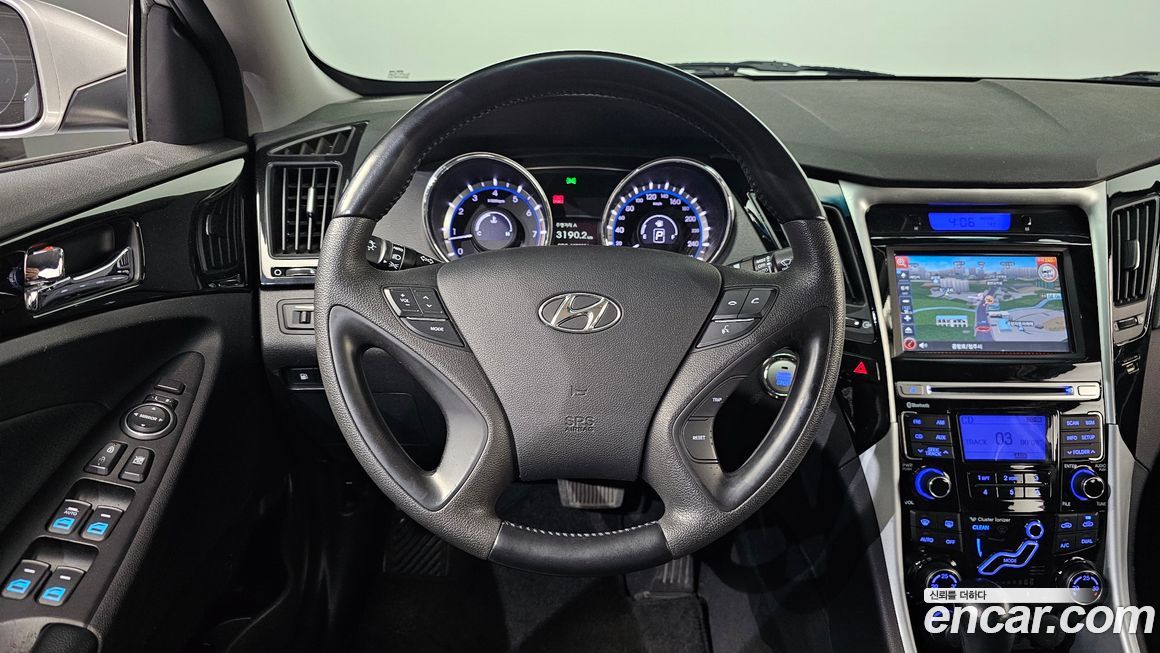 Hyundai Sonata 2011