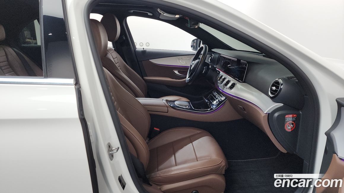 Mercedes-Benz E-Class 2021