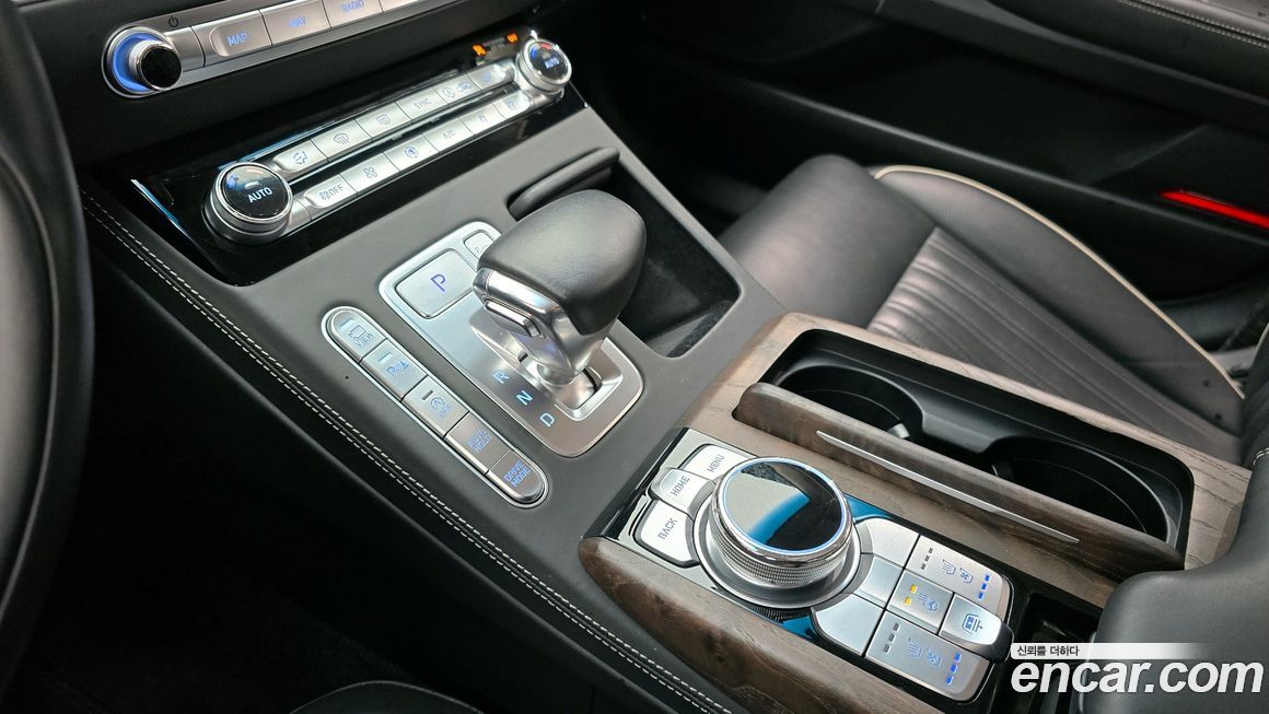 Genesis G90 2021
