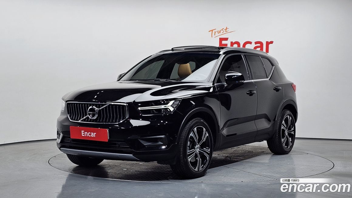 Volvo XC40 2021