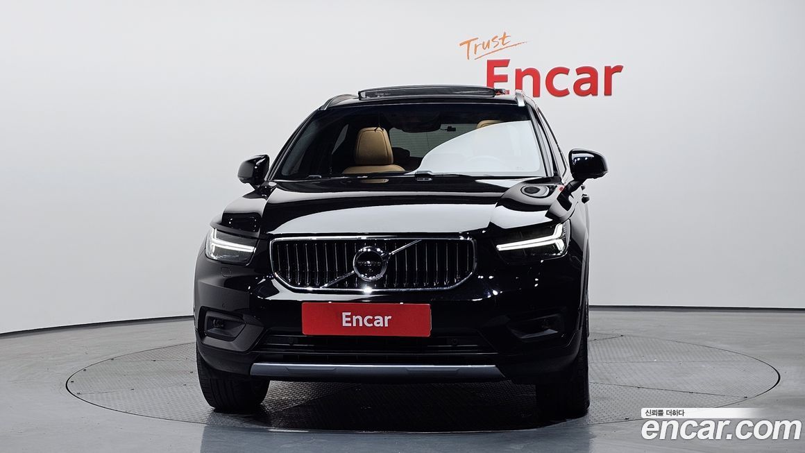 Volvo XC40 2021