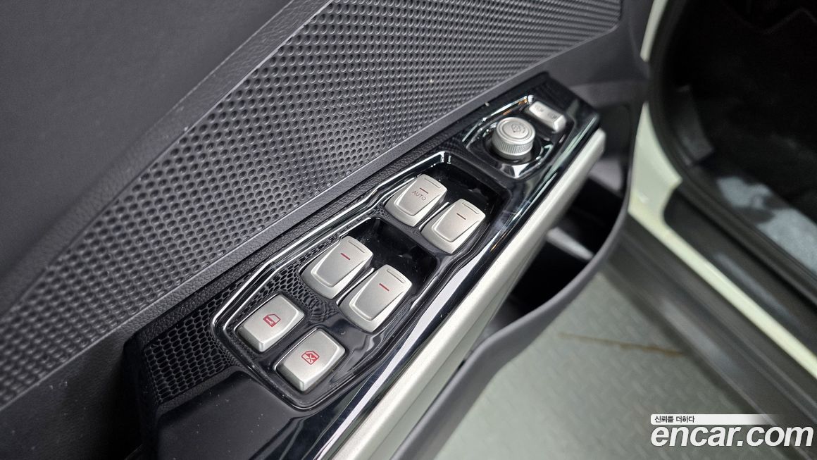 KG_Mobility_Ssangyong TIBOLI 2017