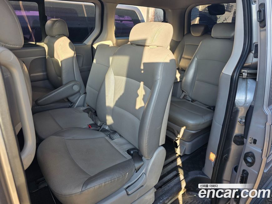 Hyundai Starex 2011