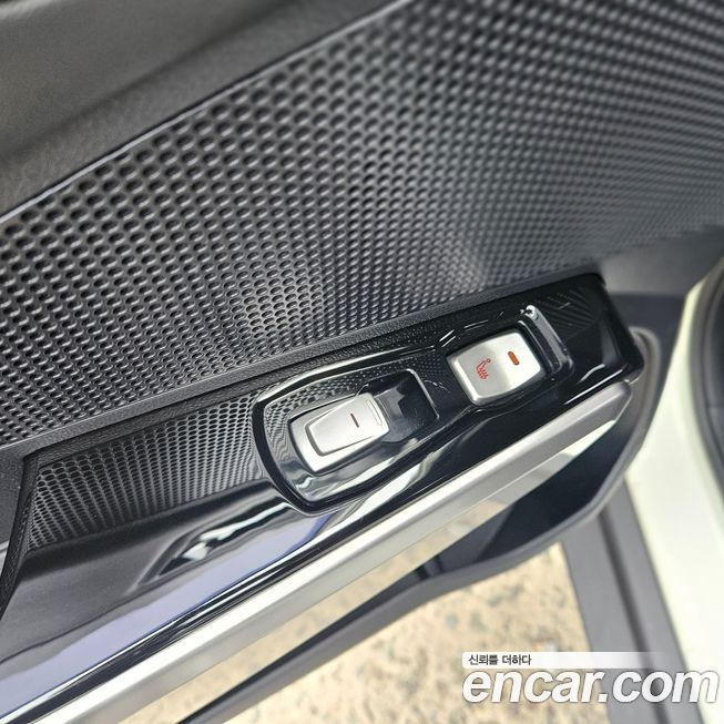 KG_Mobility_Ssangyong TIBOLI 2015