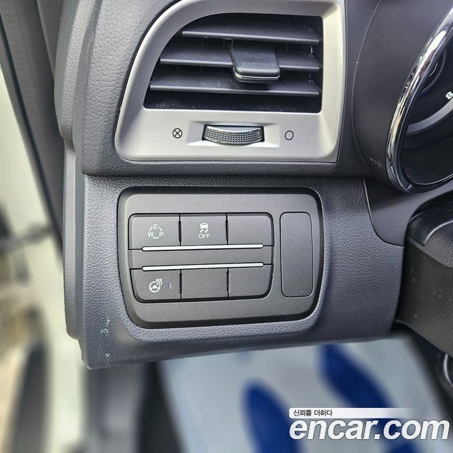 KG_Mobility_Ssangyong TIBOLI 2015