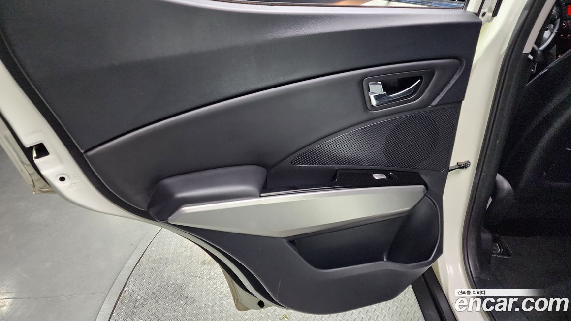 KG_Mobility_Ssangyong TIBOLI 2016