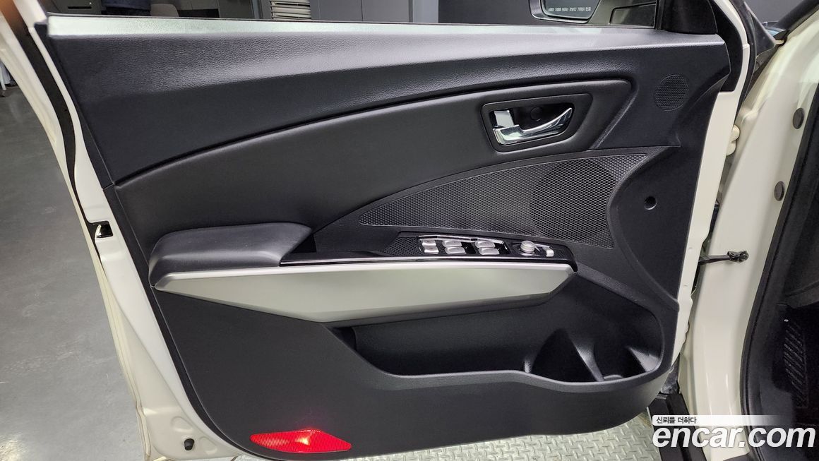 KG_Mobility_Ssangyong TIBOLI 2016