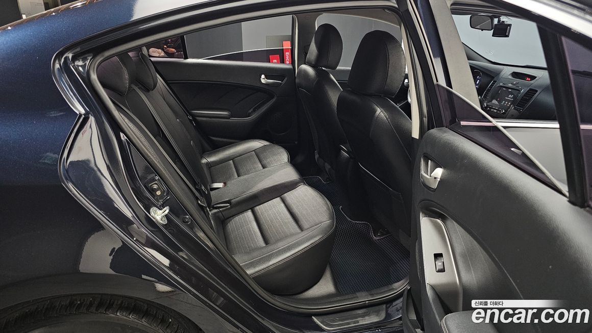 Kia K3 2016