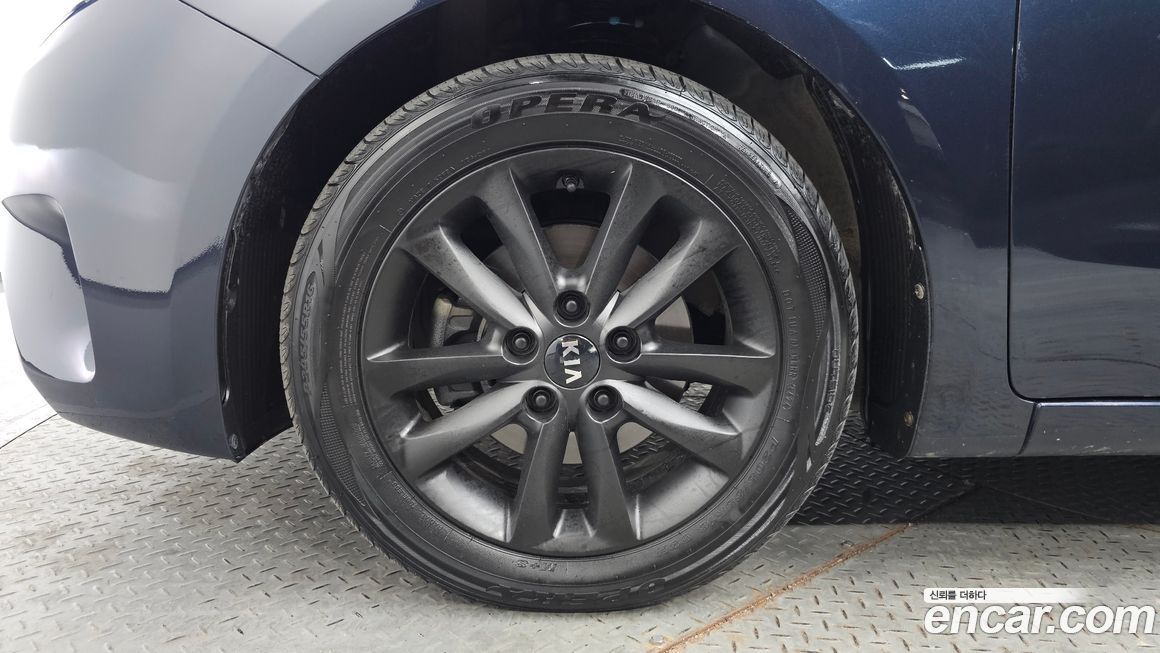 Kia K3 2016