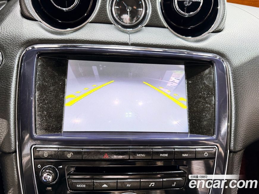 Jaguar XJ 2013