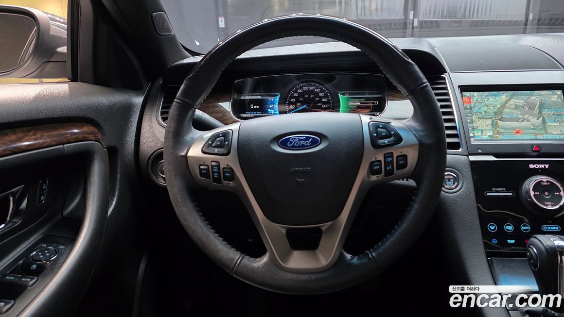 Ford Taurus 2017