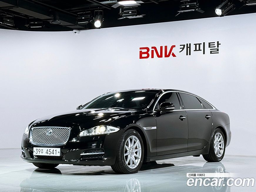Jaguar XJ 2013