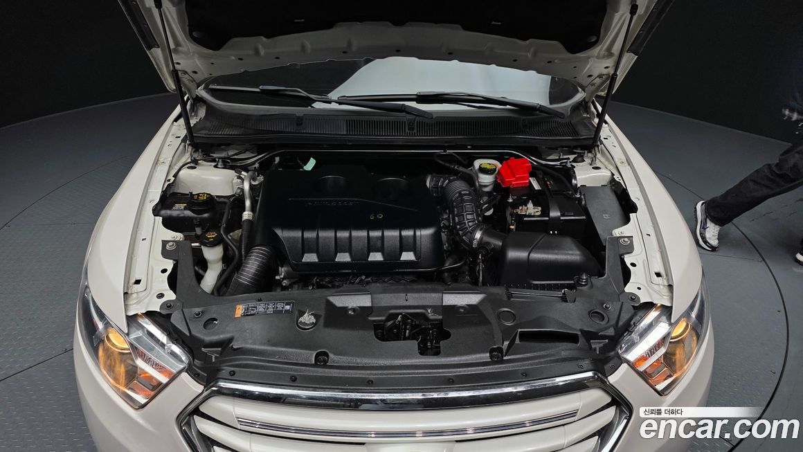 Ford Taurus 2017