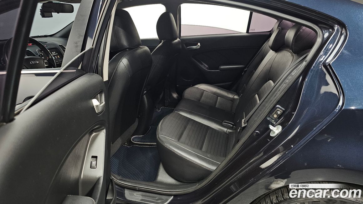 Kia K3 2016