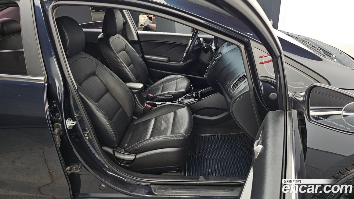 Kia K3 2016