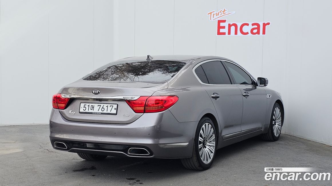 Kia K9 2013