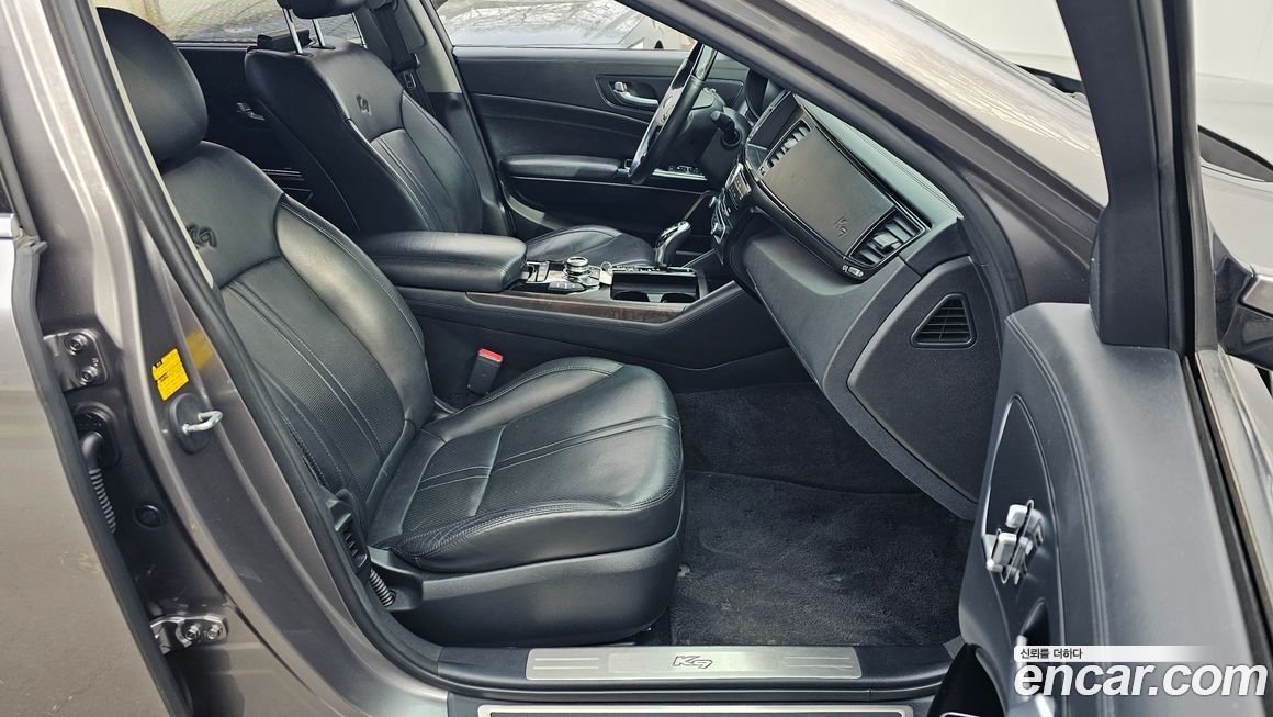 Kia K9 2013
