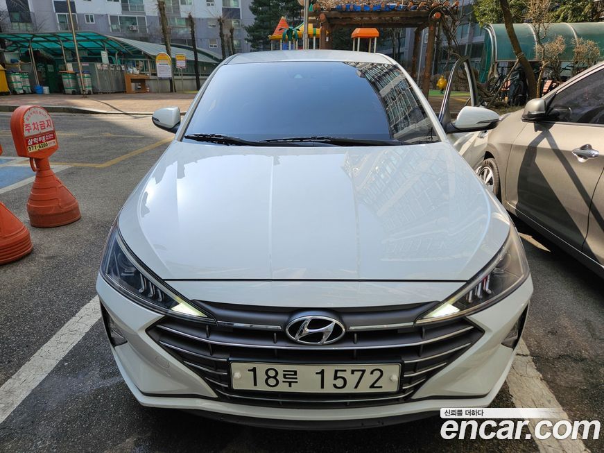 Hyundai AVANTE 2020