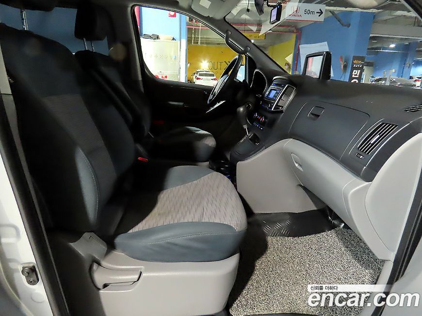 Hyundai Starex 2018