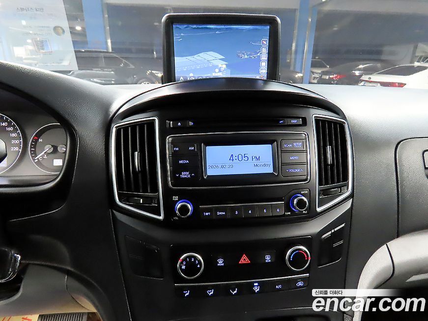 Hyundai Starex 2018