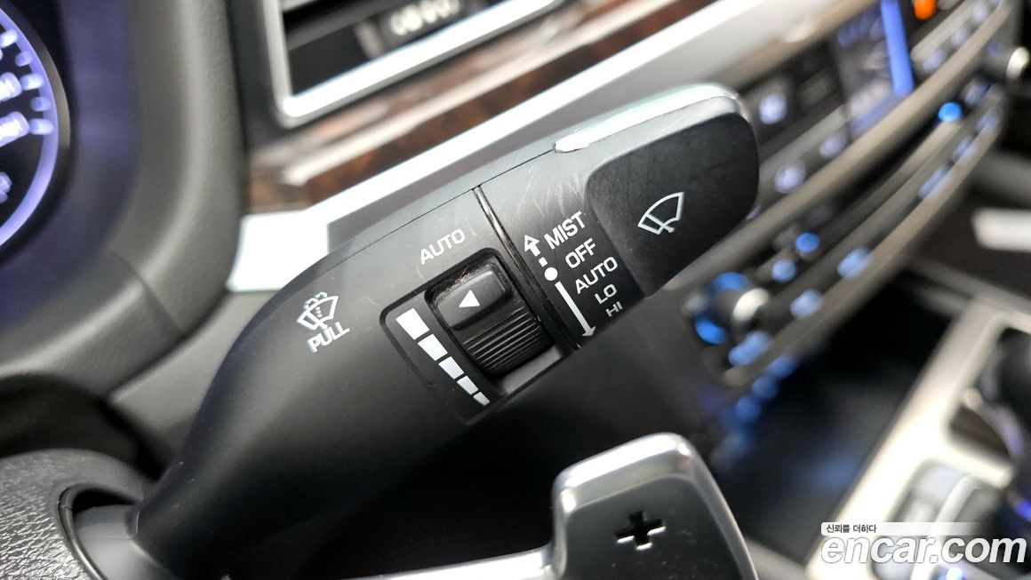 Hyundai Genesis 2016