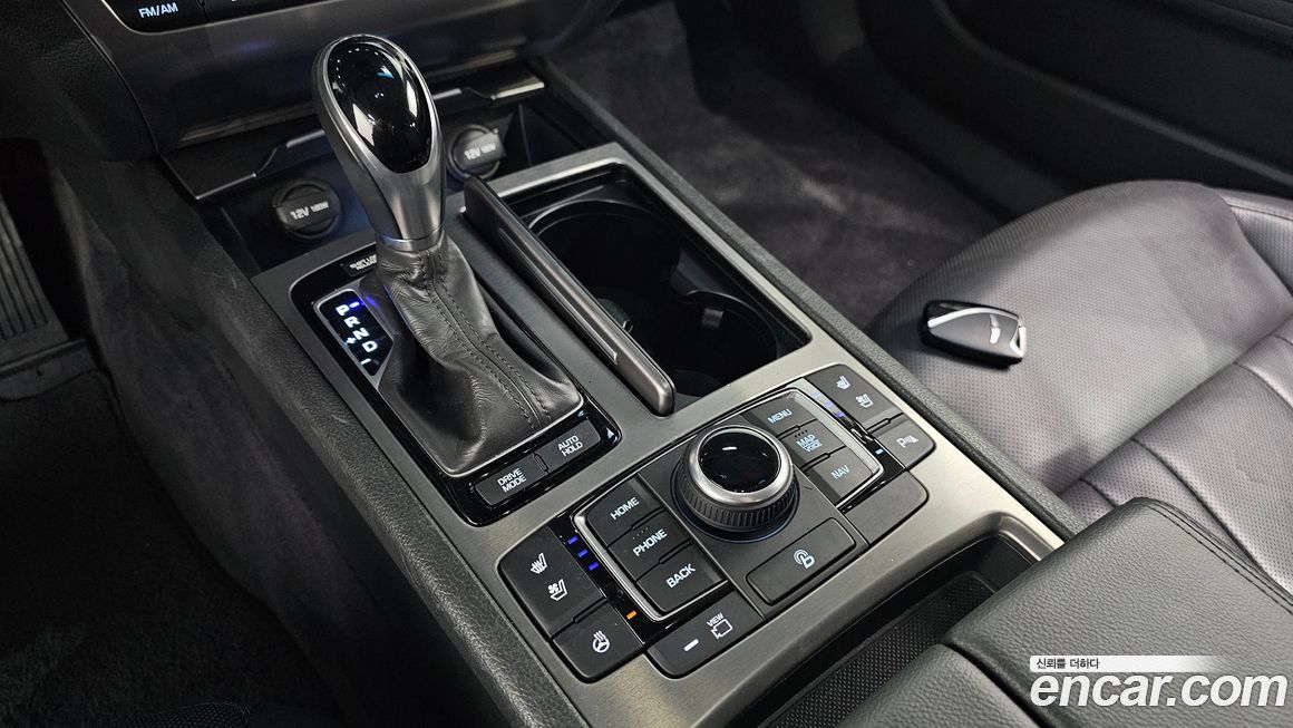 Hyundai Genesis 2016