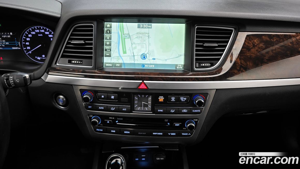 Hyundai Genesis 2016