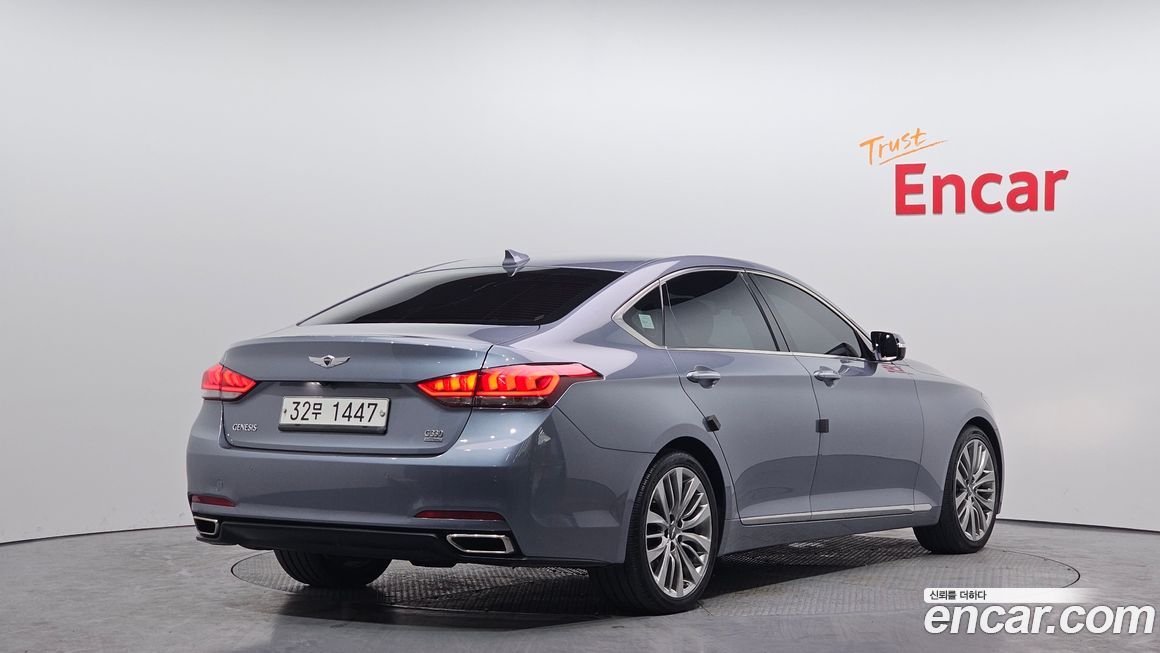 Hyundai Genesis 2016