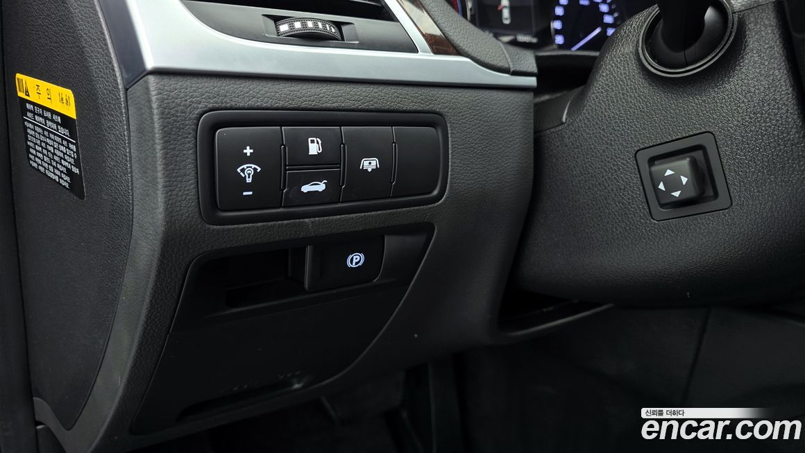 Hyundai Genesis 2016