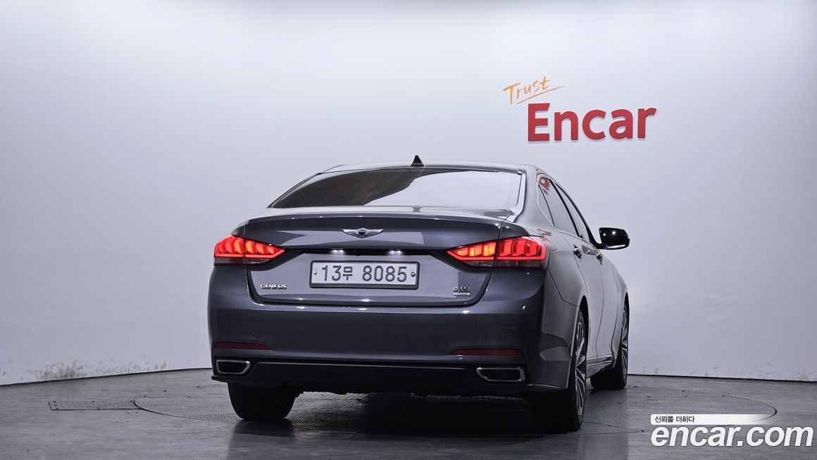 Hyundai Genesis 2015