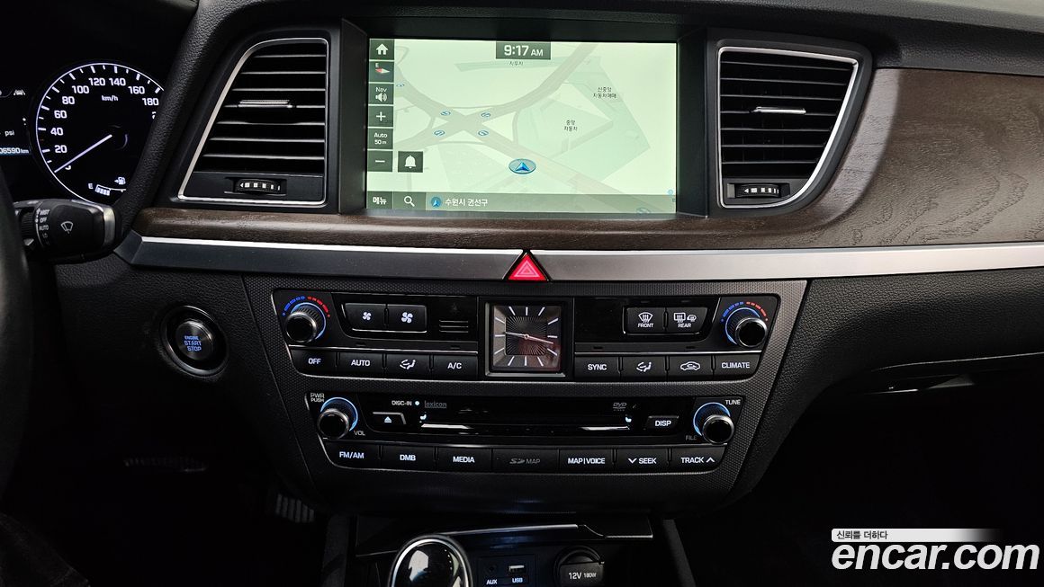 Hyundai Genesis 2015