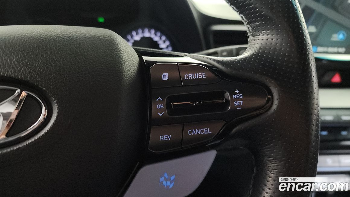 Hyundai Veloster 2019