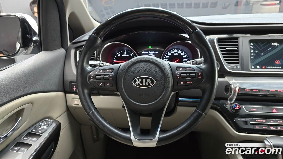 Kia Canival 2019